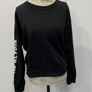Black crew neck sweatshirt
